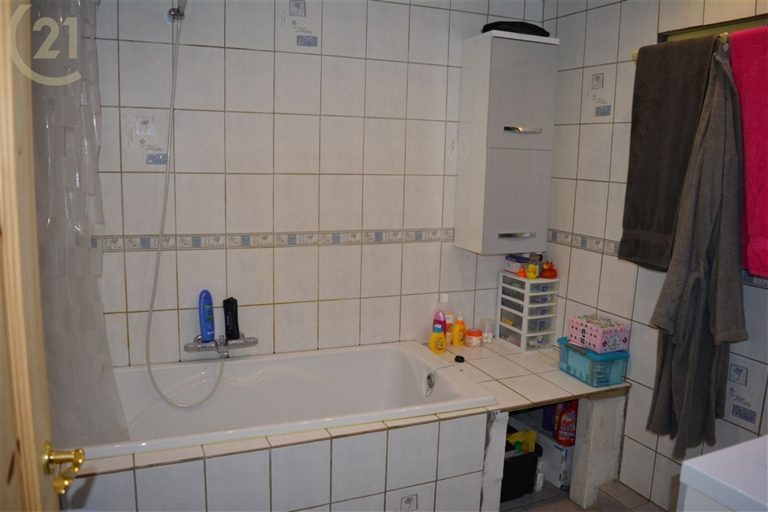 727_18497.jpg