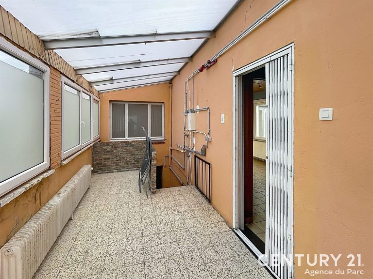 1987_40830.jpg